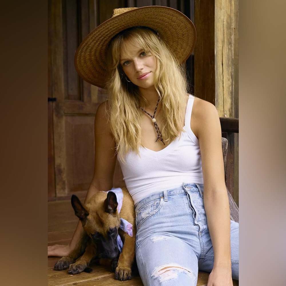 Free People Heart Crown Wide Brim Lifeguard Hat NWT - Picture 2 of 7